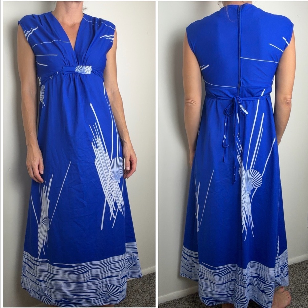 Vintage 60s 70s Malama Sophisticates Hawaii Shell Graphic Blue Maxi Dress